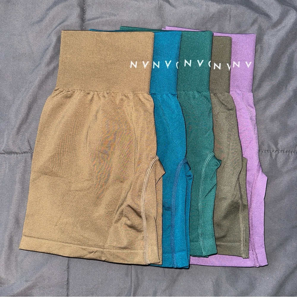 NVGTN Solid Seamless Shorts